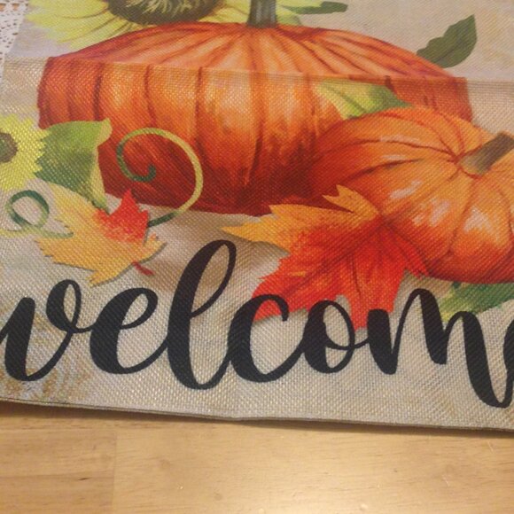 Autumn / Fall / Thanksgiving welcome garden flag,  new item - Picture 3 of 3